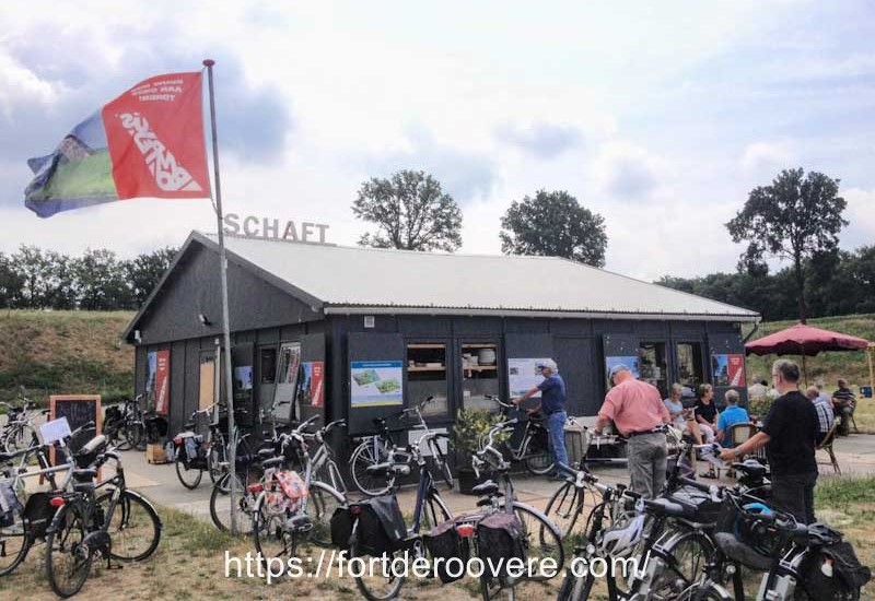eten en drinken op Fort de Roovere bij de SChaft 