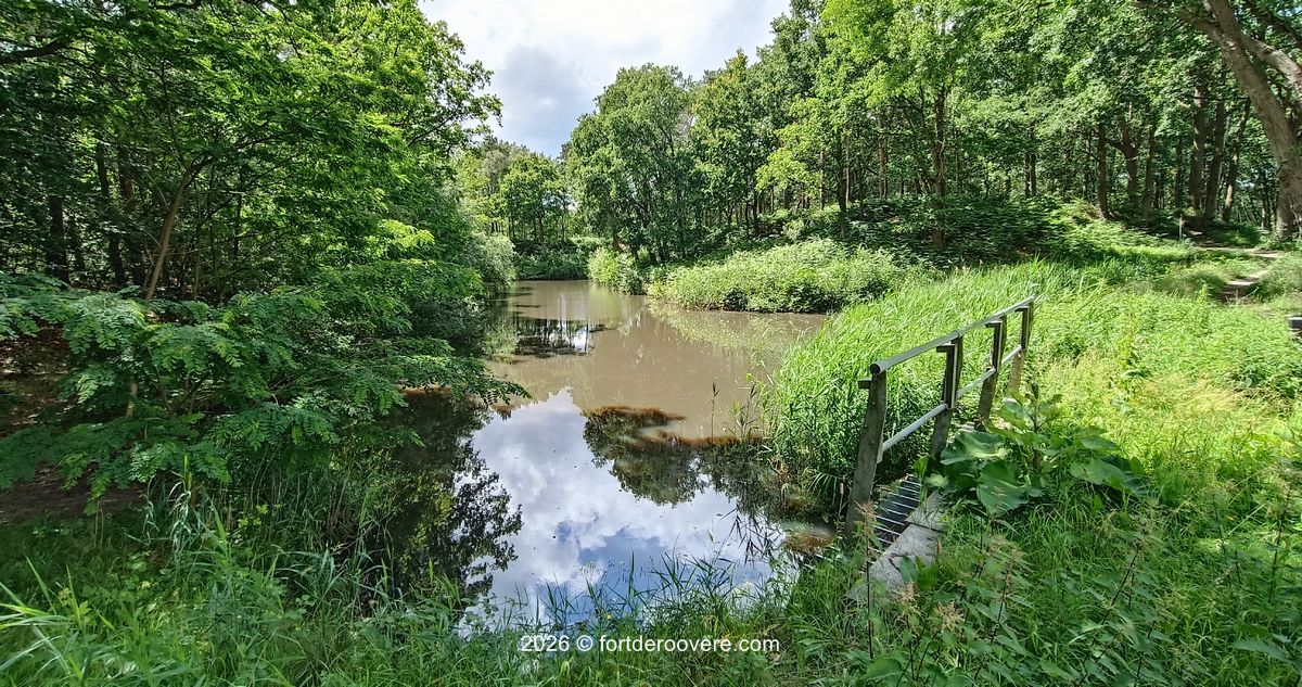Fort de Roovere terug naar het water